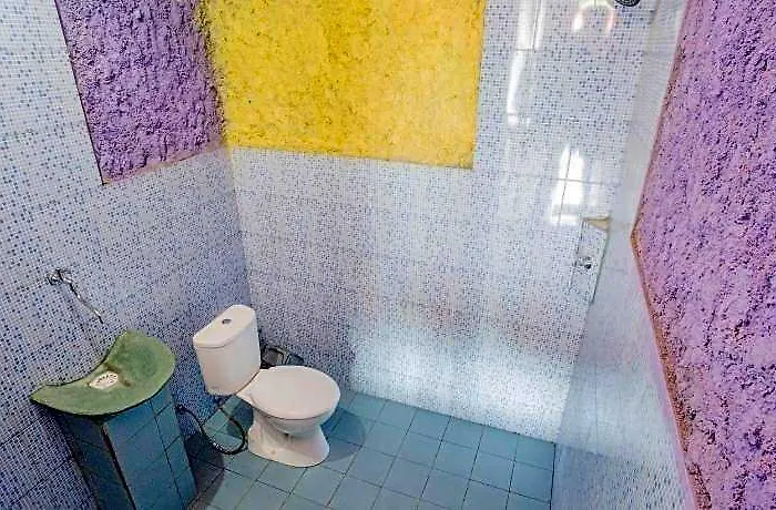 Hostel Uma *