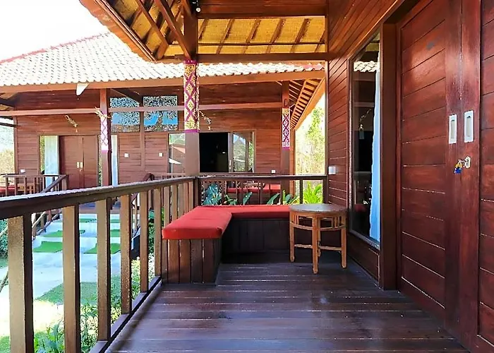 Hostel Uma *
